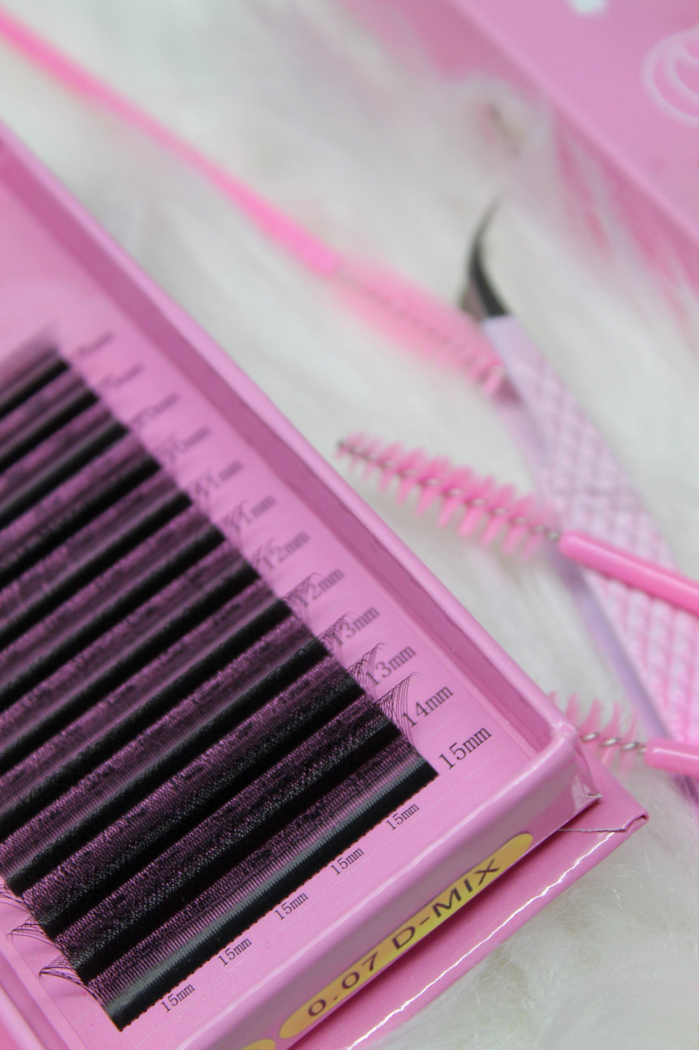 Black Clover Lashes (4D) - Individual Lengths